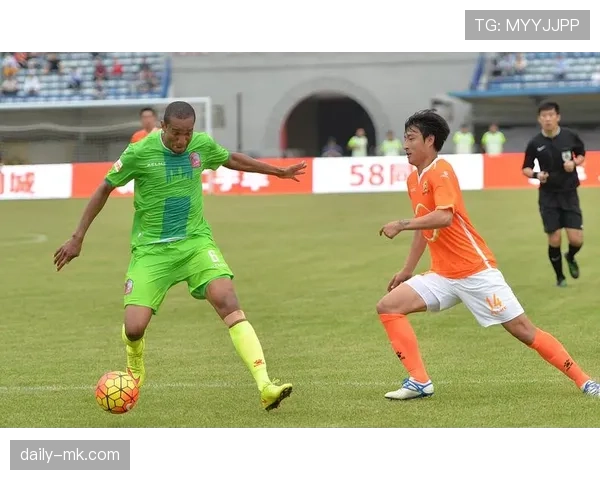 金玟哉状态回升,成德甲最稳后卫助球队筑牢防线 金玟哉状态回升,成德甲最稳后卫助球队筑牢防线