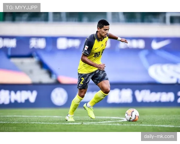 阿兹蒙进攻端表现稳健，比赛影响力持续提升