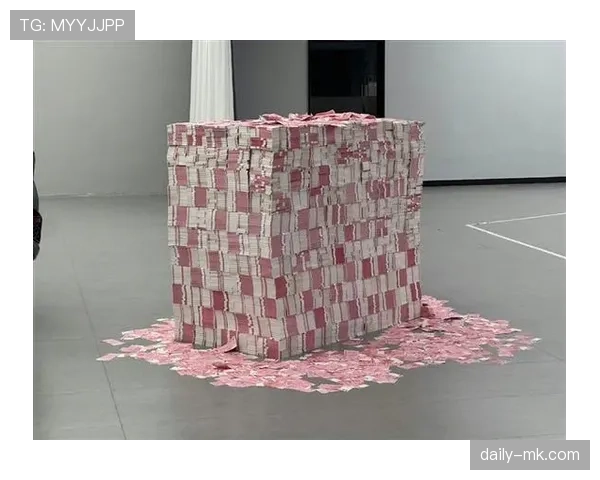 阿萨尔森家里几个亿现金堆着，估计还不如他每天的训练严厉吧！